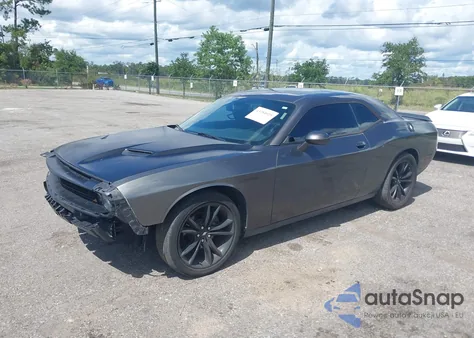 2018 Dodge Challenger Sxt z USA, uszkodzony, nr VIN 2C3CDZAG3JH149828